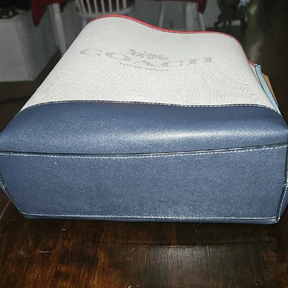 *NEW* COACH Cream and Navy Bag with Red and Light Blue Trim - Picture 11 of 13